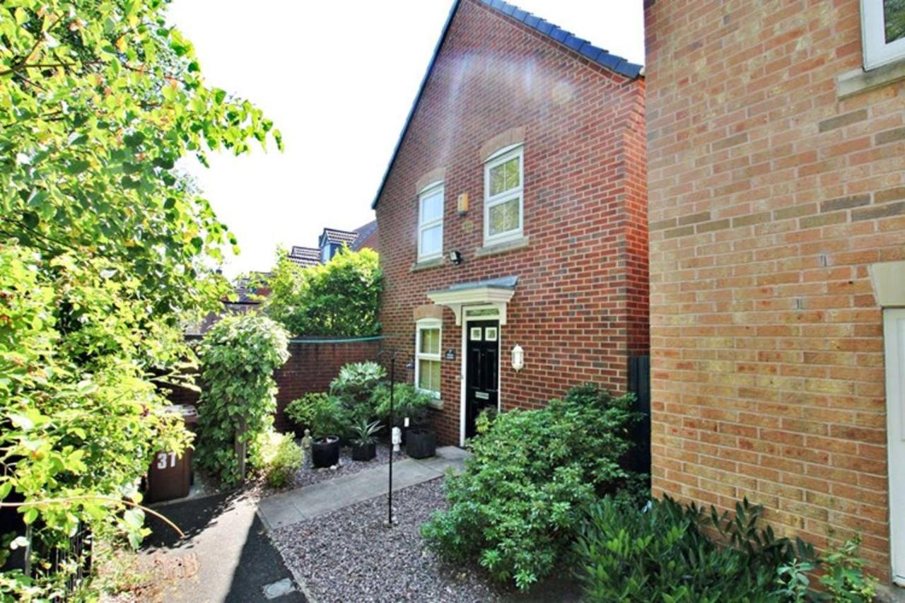 Womack * St Helens (Merseyside)